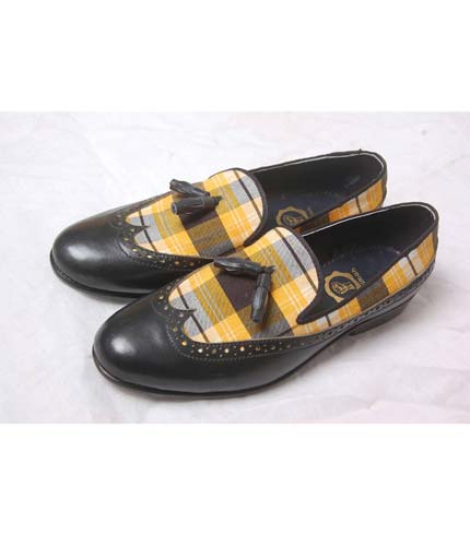 Yellow Design Tassel Shoe
