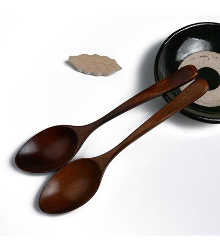 wooden-kitchen-spoon